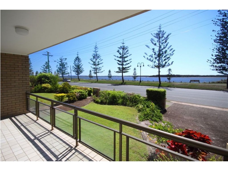 1/458 Marine Parade, Biggera Waters QLD 4216