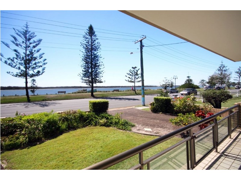 1/458 Marine Parade, Biggera Waters QLD 4216