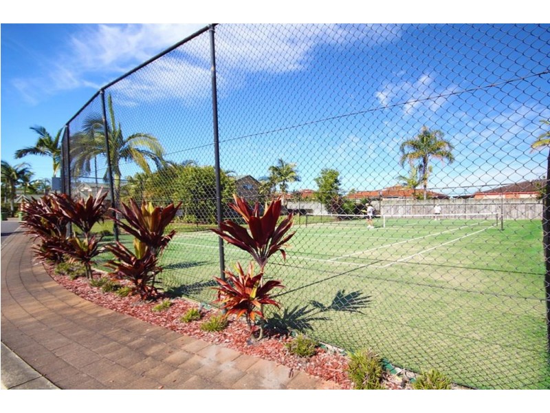 25/284 Oxley Drive, Runaway Bay QLD 4216