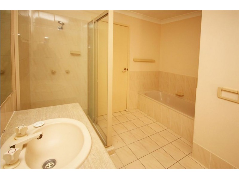 25/284 Oxley Drive, Runaway Bay QLD 4216