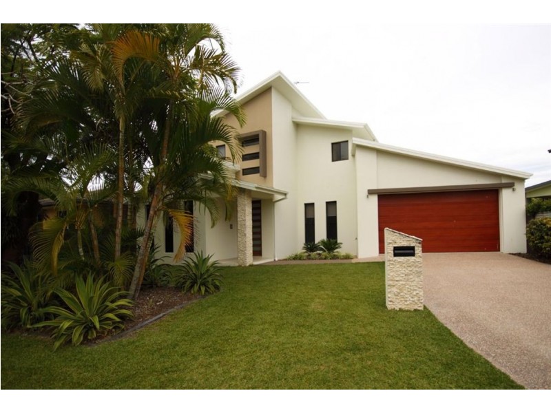 10 Kapala Street, Southport QLD 4215