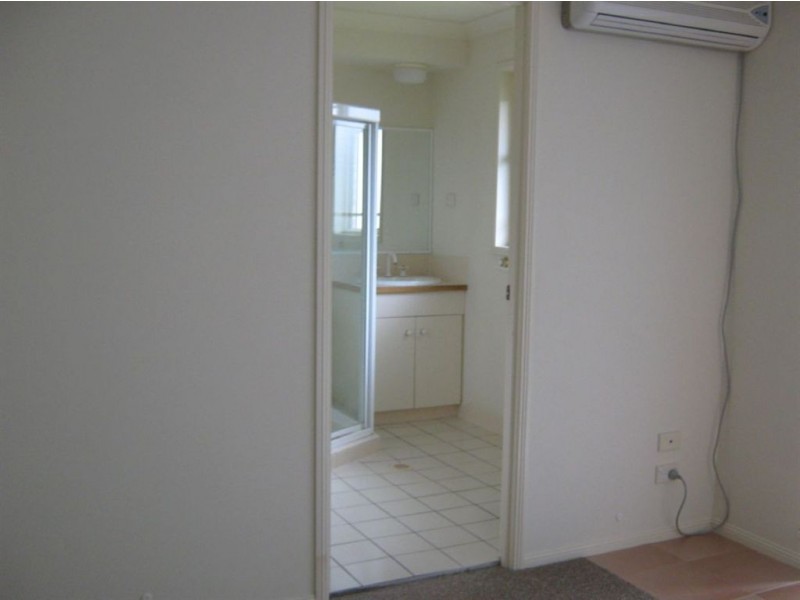 400 Pine Ridge Rd, Coombabah QLD 4216