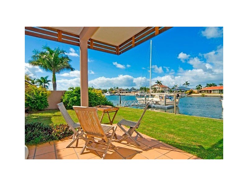 14 Markham, Runaway Bay QLD 4216