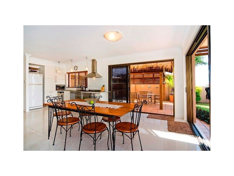 14 Markham, Runaway Bay QLD 4216