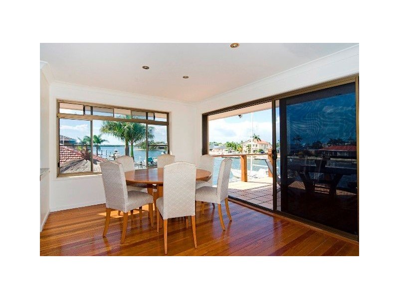 14 Markham, Runaway Bay QLD 4216