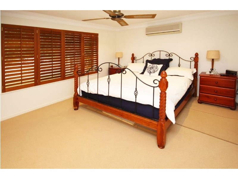 28 Oak Avenue, Surfers Paradise QLD 4217