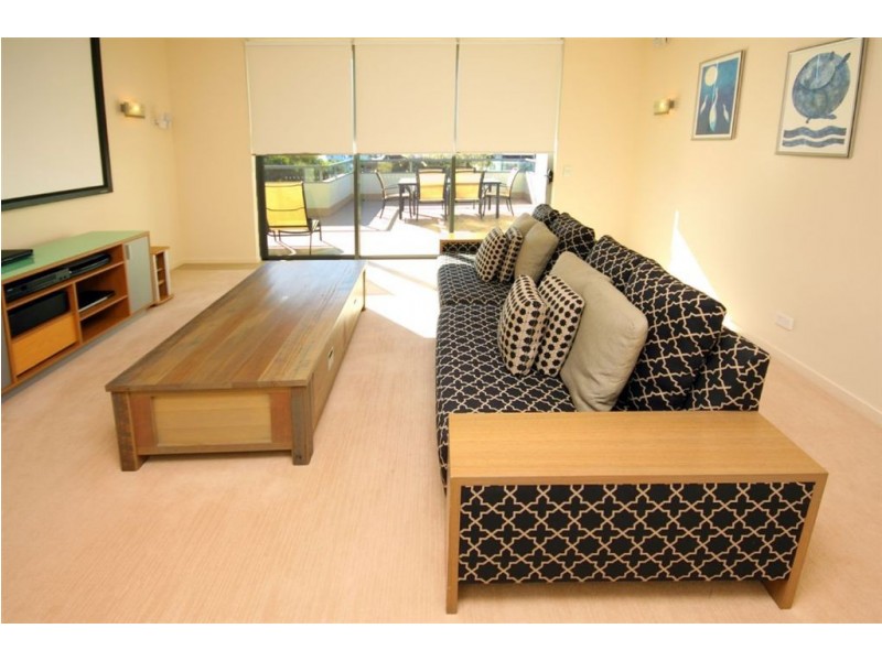 28 Bayview Street, Runaway Bay QLD 4216