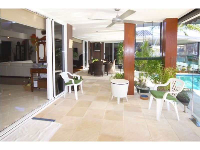 138 Morala Avenue, Runaway Bay QLD 4216