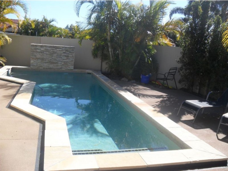 10 Dalley Park Drive, Helensvale QLD 4212