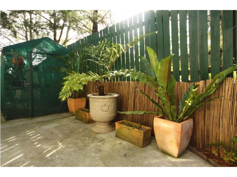 1/77 Olsen Avenue, Labrador QLD 4215