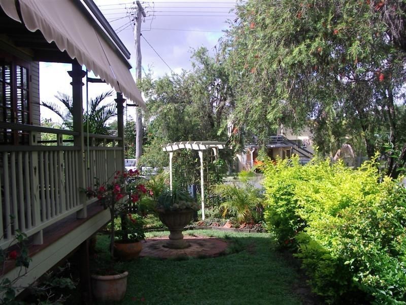 11 Horder Avenue, Labrador QLD 4215