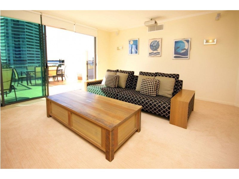 28 Bayview Street, Runaway Bay QLD 4216