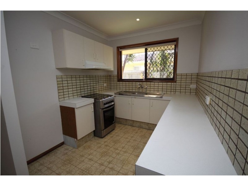 24 Bruce Avenue, Paradise Point QLD 4216