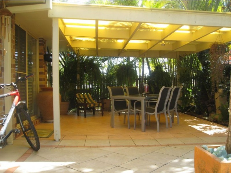 1/402 Pine Ridge Rd, Coombabah QLD 4216