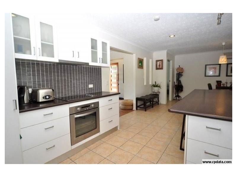 34 Doreen Drive, Coombabah QLD 4216