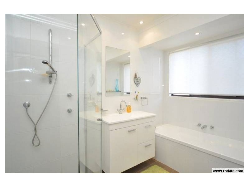 34 Doreen Drive, Coombabah QLD 4216