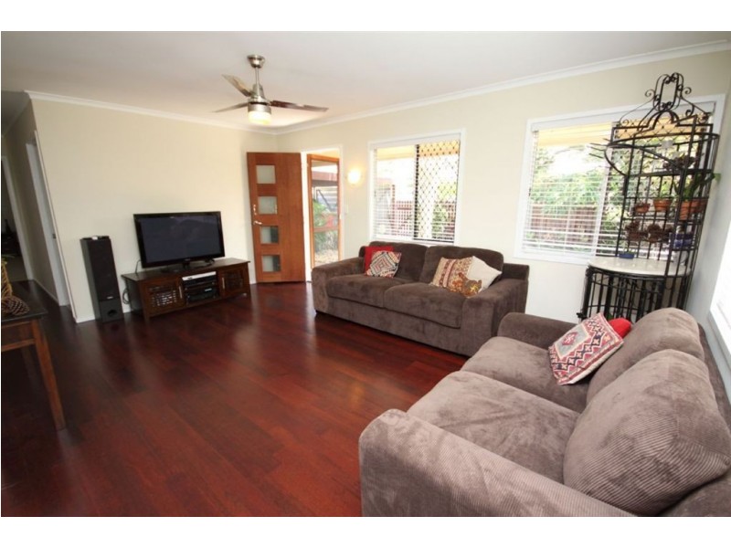 31 Jacaranda Avenue, Hollywell QLD 4216