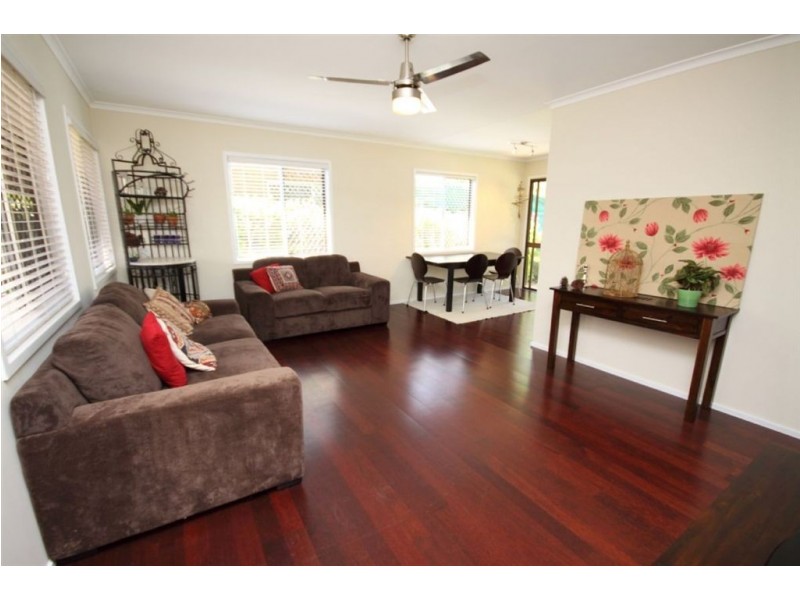 31 Jacaranda Avenue, Hollywell QLD 4216