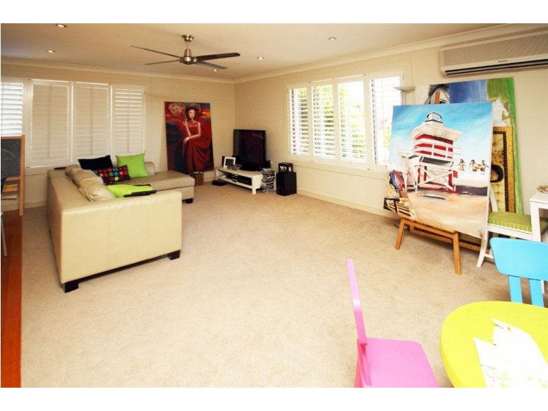 2/54 Markham Avenue, Runaway Bay QLD 4216