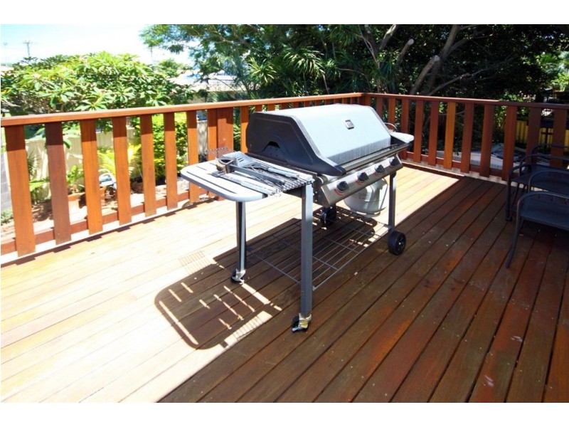 2/54 Markham Avenue, Runaway Bay QLD 4216