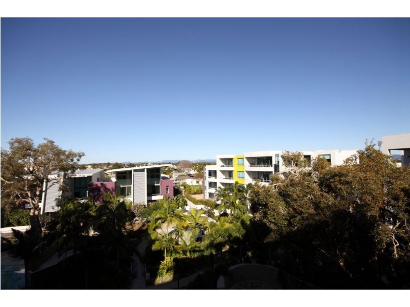 T20/28 Bayview Street, Runaway Bay QLD 4216