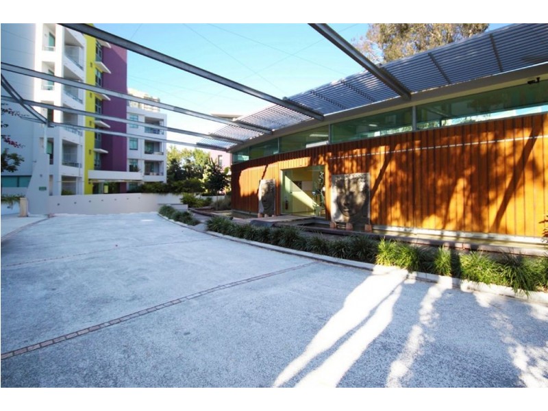 T20/28 Bayview Street, Runaway Bay QLD 4216