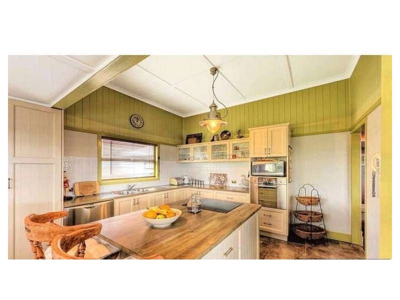 5 Gillian Lane, Southport QLD 4215