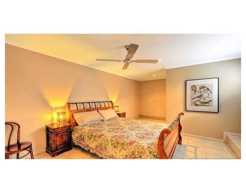 5 Gillian Lane, Southport QLD 4215