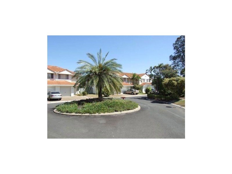 8/276 Oxley Drive, Runaway Bay QLD 4216