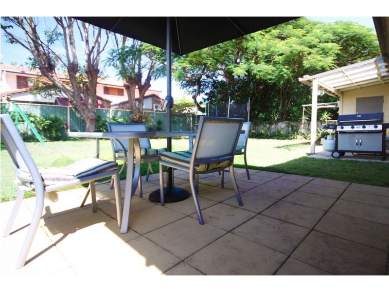 31 Jacaranda Avenue, Runaway Bay QLD 4216