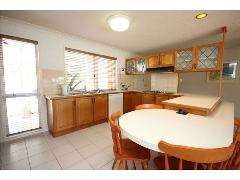 10 Cockleshell Court, Runaway Bay QLD 4216