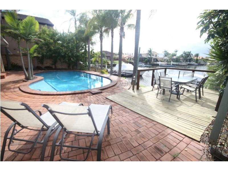 10 Cockleshell Court, Runaway Bay QLD 4216