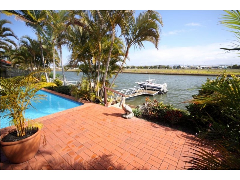 22 Anchorage Way, Biggera Waters QLD 4216