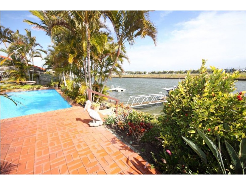 22 Anchorage Way, Biggera Waters QLD 4216