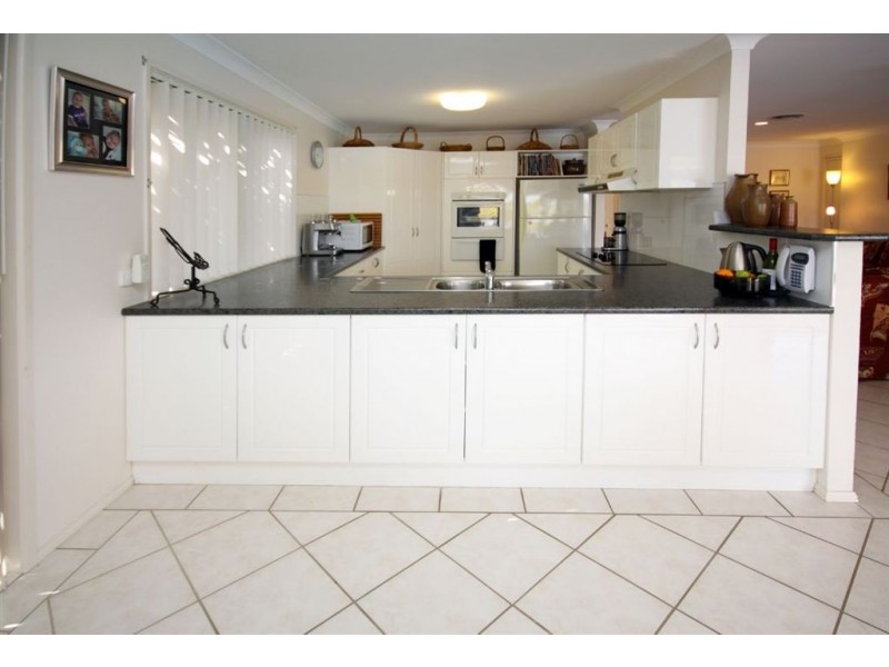 22 Anchorage Way, Biggera Waters QLD 4216