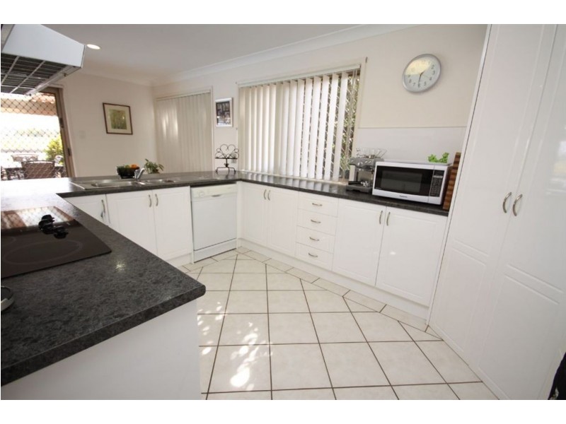 22 Anchorage Way, Biggera Waters QLD 4216