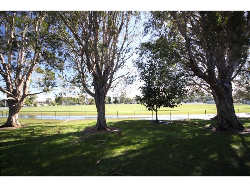 2/24 Bruce Avenue, Paradise Point QLD 4216