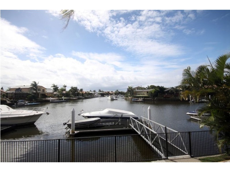 10 Cockleshell Court, Runaway Bay QLD 4216