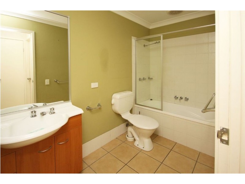 154/590 Pine Ridge Road, Coombabah QLD 4216