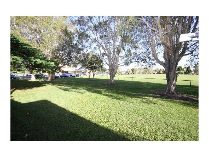 1/24 Bruce Avenue, Paradise Point QLD 4216