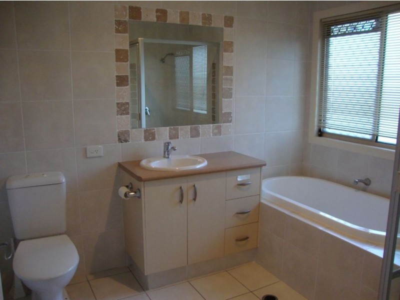 2/52 Bayview, Runaway Bay QLD 4216