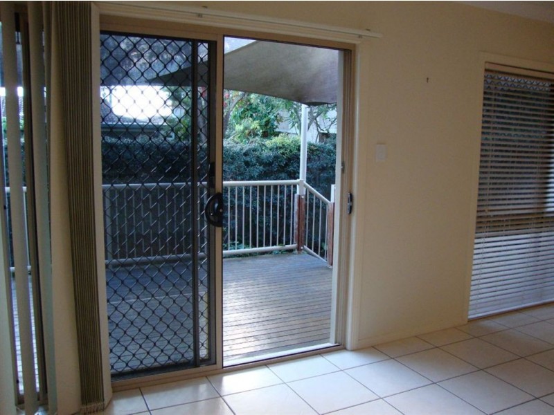 2/52 Bayview, Runaway Bay QLD 4216