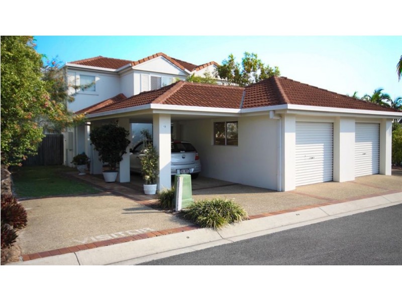 15/276-278 Oxley Drive “La Place”, Coombabah QLD 4216