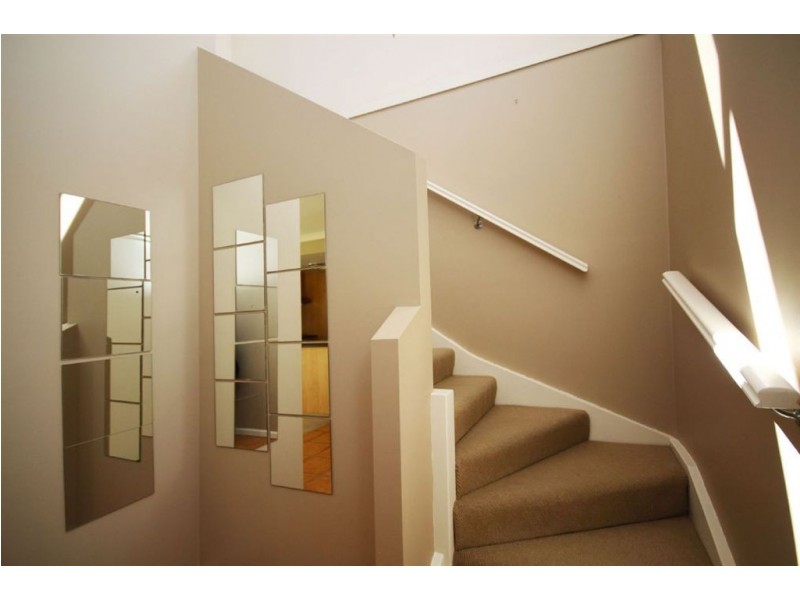 9/394 Pine Ridge Road, Coombabah QLD 4216