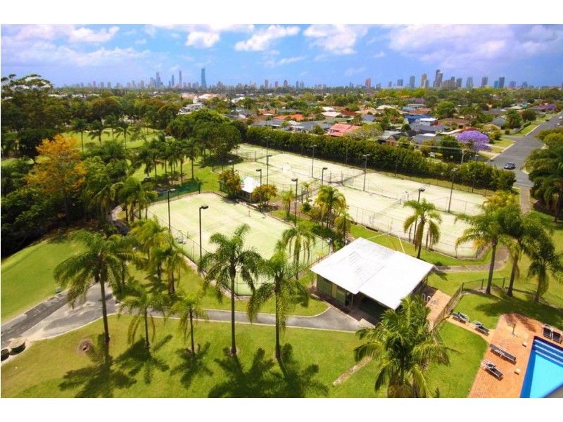 56/11-13 Fairway Drive, Clear Island Waters QLD 4226