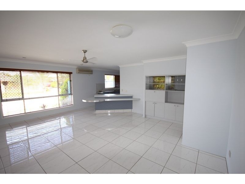 1/11 Sanctuary Court, Coombabah QLD 4216
