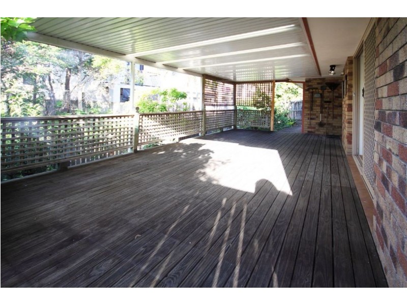 2/41 Harley, Labrador QLD 4215