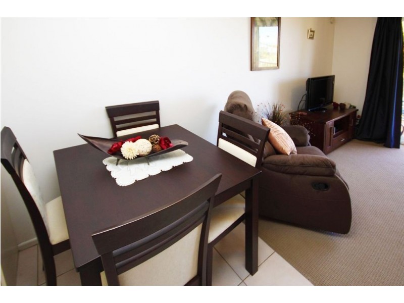 29/11-19 Taylor Street, Biggera Waters QLD 4216