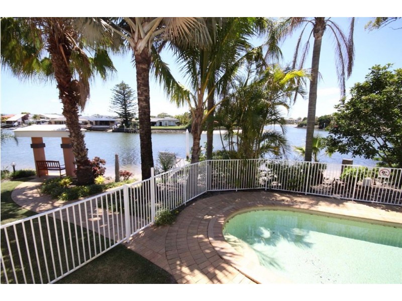 29/11-19 Taylor Street, Biggera Waters QLD 4216
