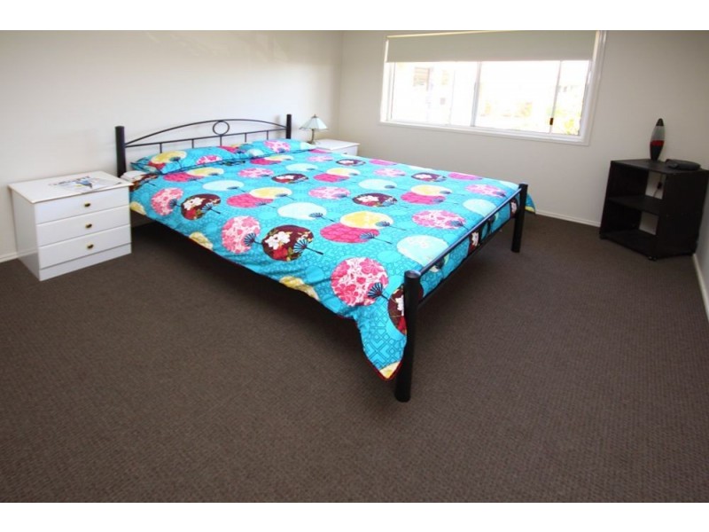 9/6 Harley Street, Labrador QLD 4215